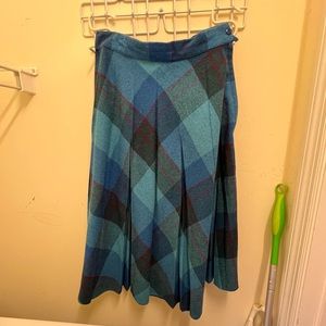 Vintage blue wool and polyester plaid skirt